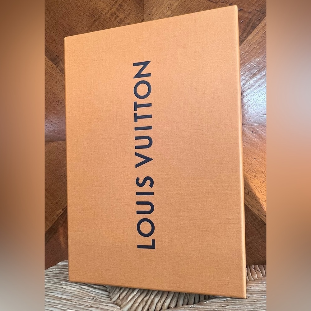 ⭐️ LOUIS VUITTON ⭐️ BOX ⭐️ - Picture 2 of 8